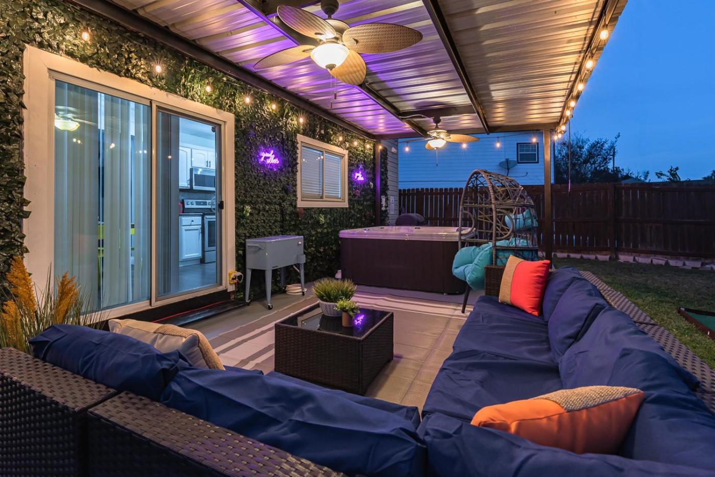 Gameroom, Bbq & Hot-Tub By Lackland & Seaworld Сан-Антонио Экстерьер фото