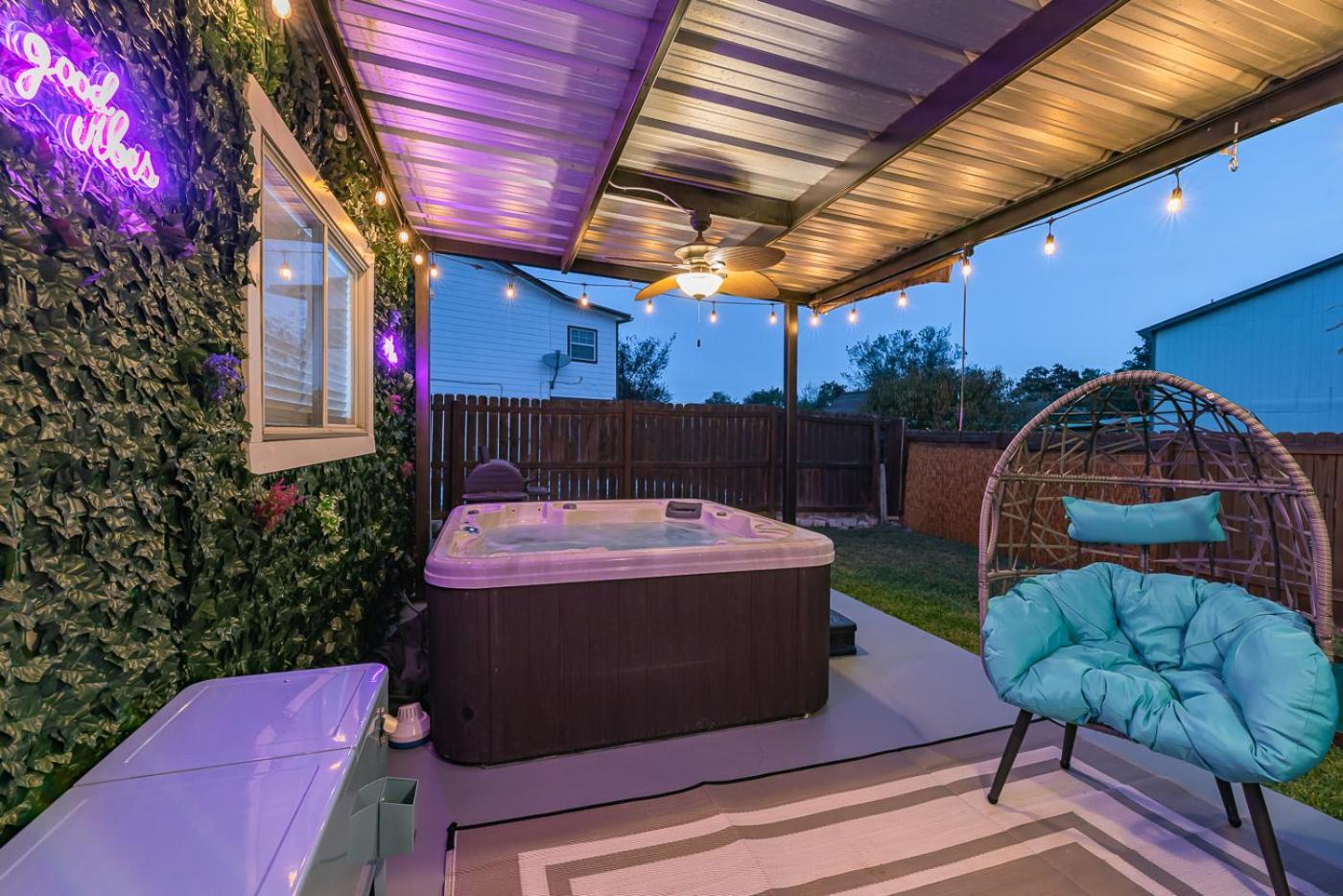 Gameroom, Bbq & Hot-Tub By Lackland & Seaworld Сан-Антонио Экстерьер фото