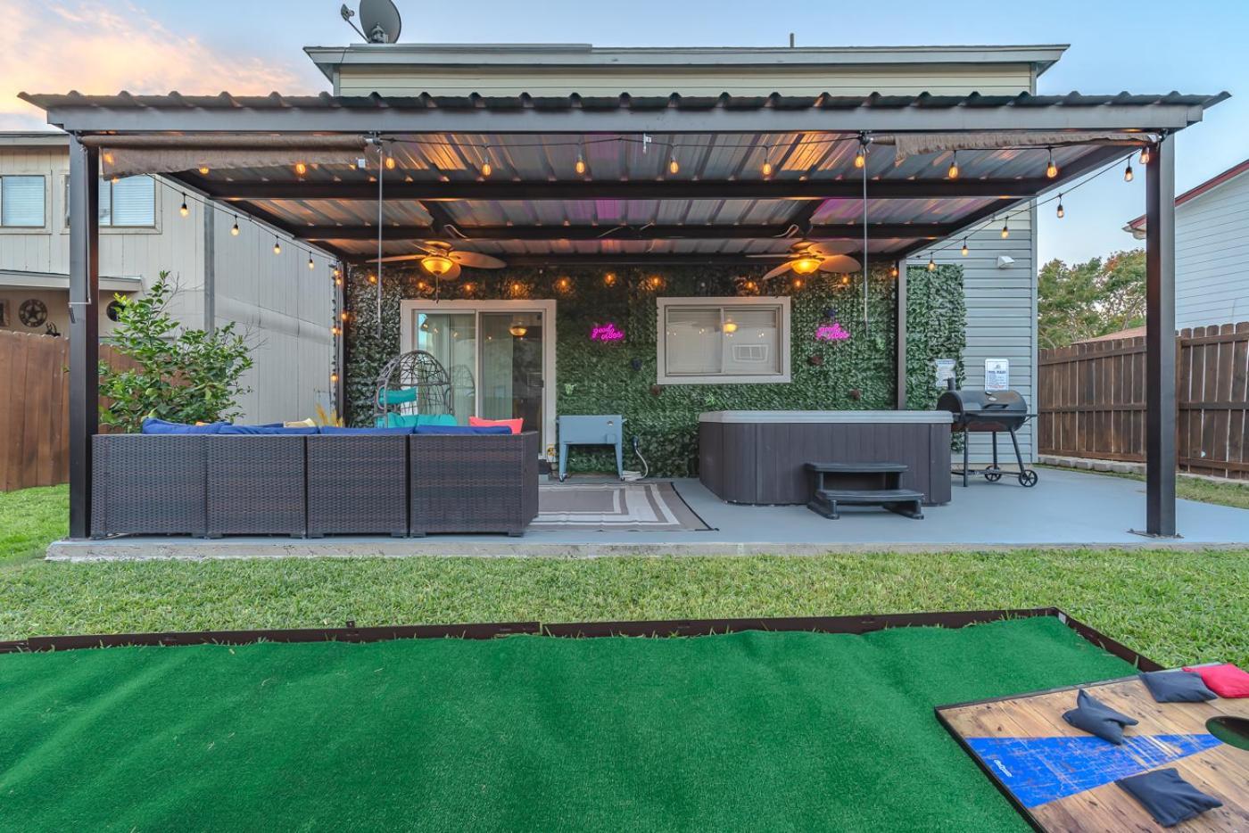 Gameroom, Bbq & Hot-Tub By Lackland & Seaworld Сан-Антонио Экстерьер фото