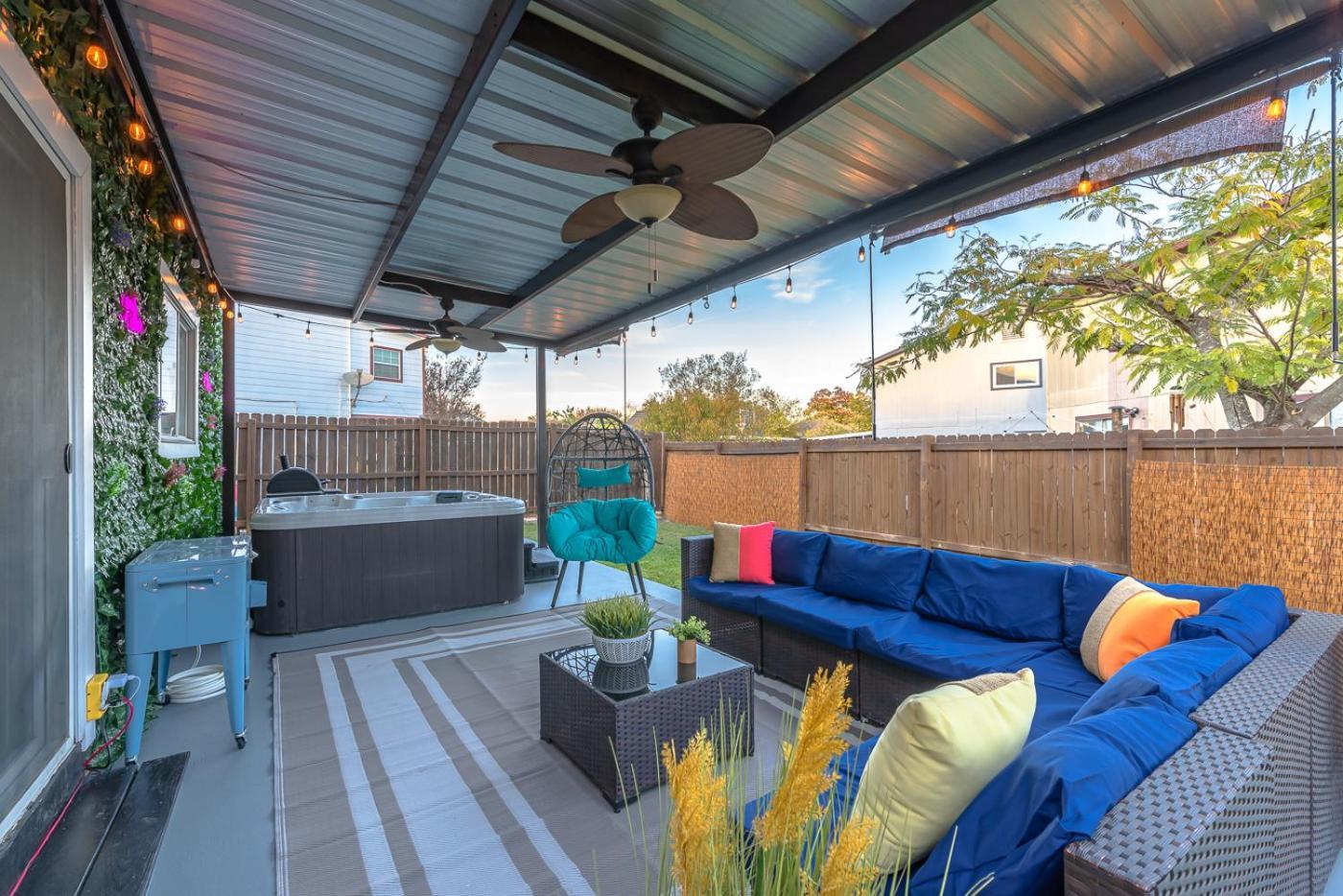 Gameroom, Bbq & Hot-Tub By Lackland & Seaworld Сан-Антонио Экстерьер фото